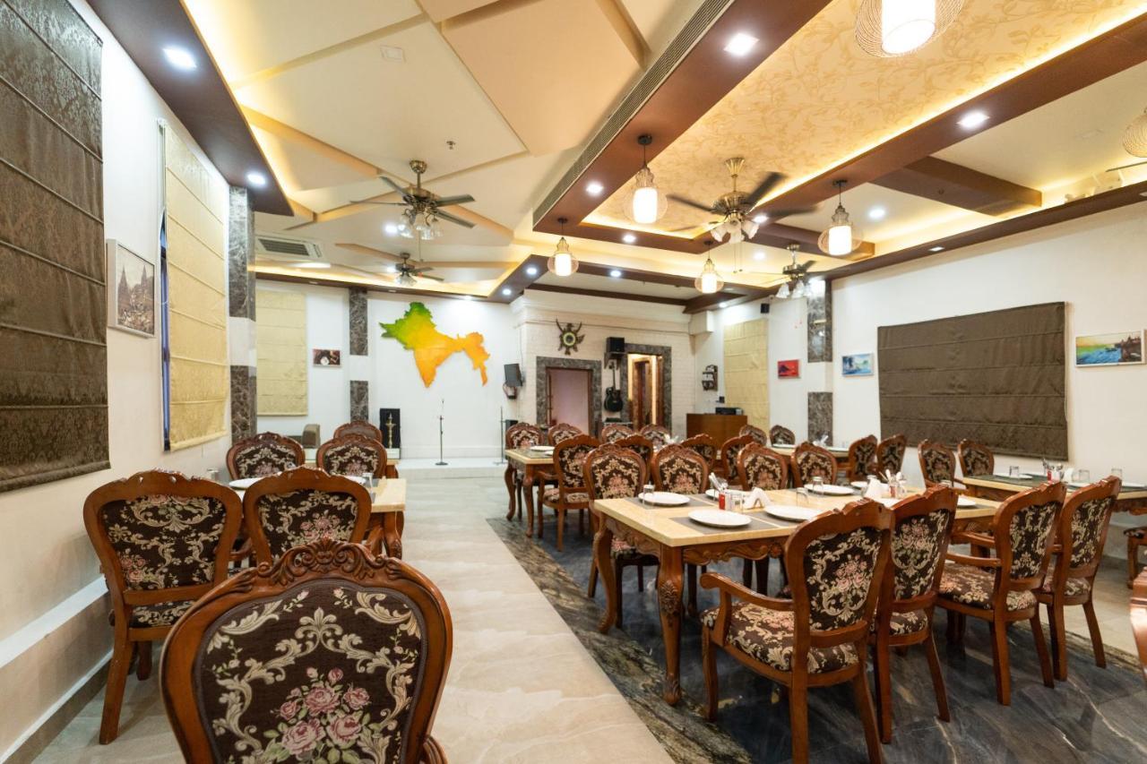 Shree Ganesha Palace Near Kashi Vishwanath Temple Varanasi Eksteriør bilde